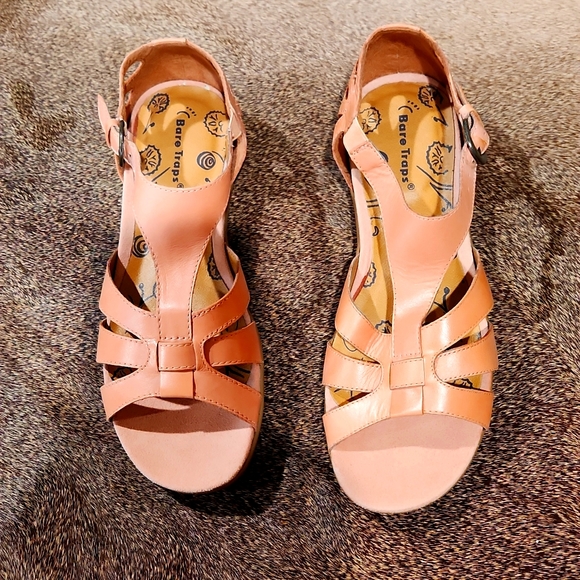 NIB, ROSELY BLUSH SZ.9/39 Bare Traps Brand new never worn - Picture 1 of 5